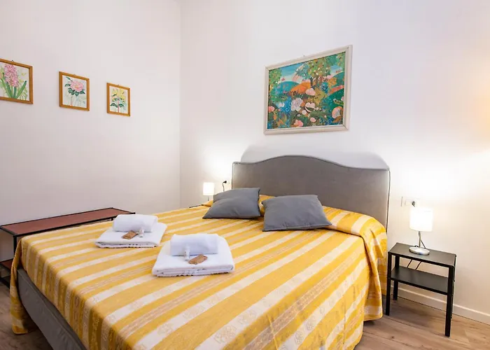 Borgo Santa Croce Apartment By Mamo Florence
