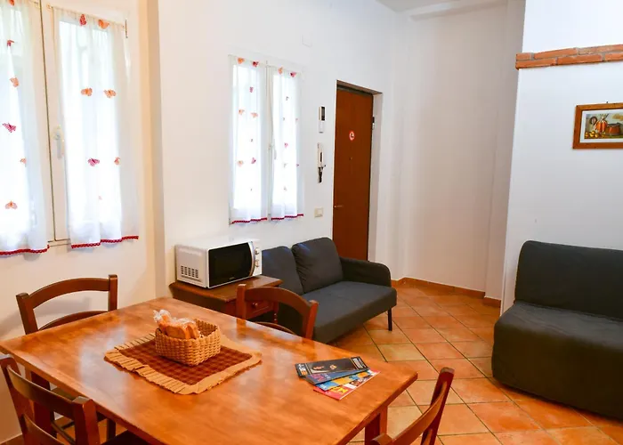 Calzaioli Apartment - Steps From The Duomo